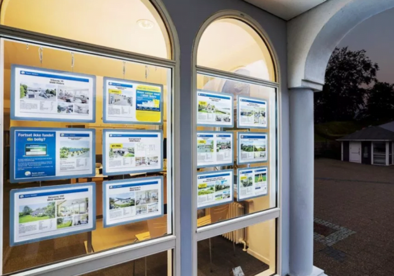Eco-Friendly LED signage, Real Estate Displays, Retail Window Displays, Light Box Displays Backlit Paper by Vitrine Media Australia