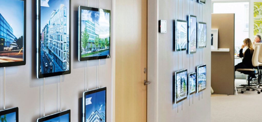 Real Estate LED Signage Shop LED Displays - VitrineMedia Australia