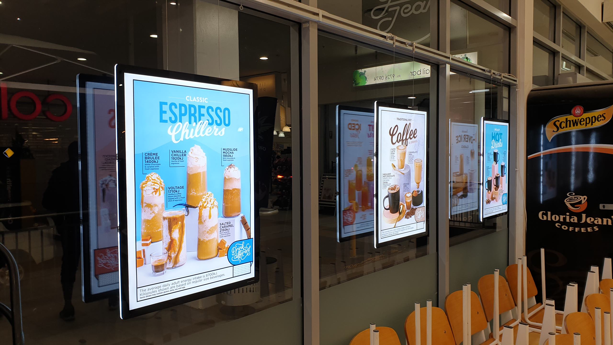 Real Estate LED Signage Shop LED Displays - VitrineMedia Australia VitrineMedia Cafe Menu Board LED Window Display 2